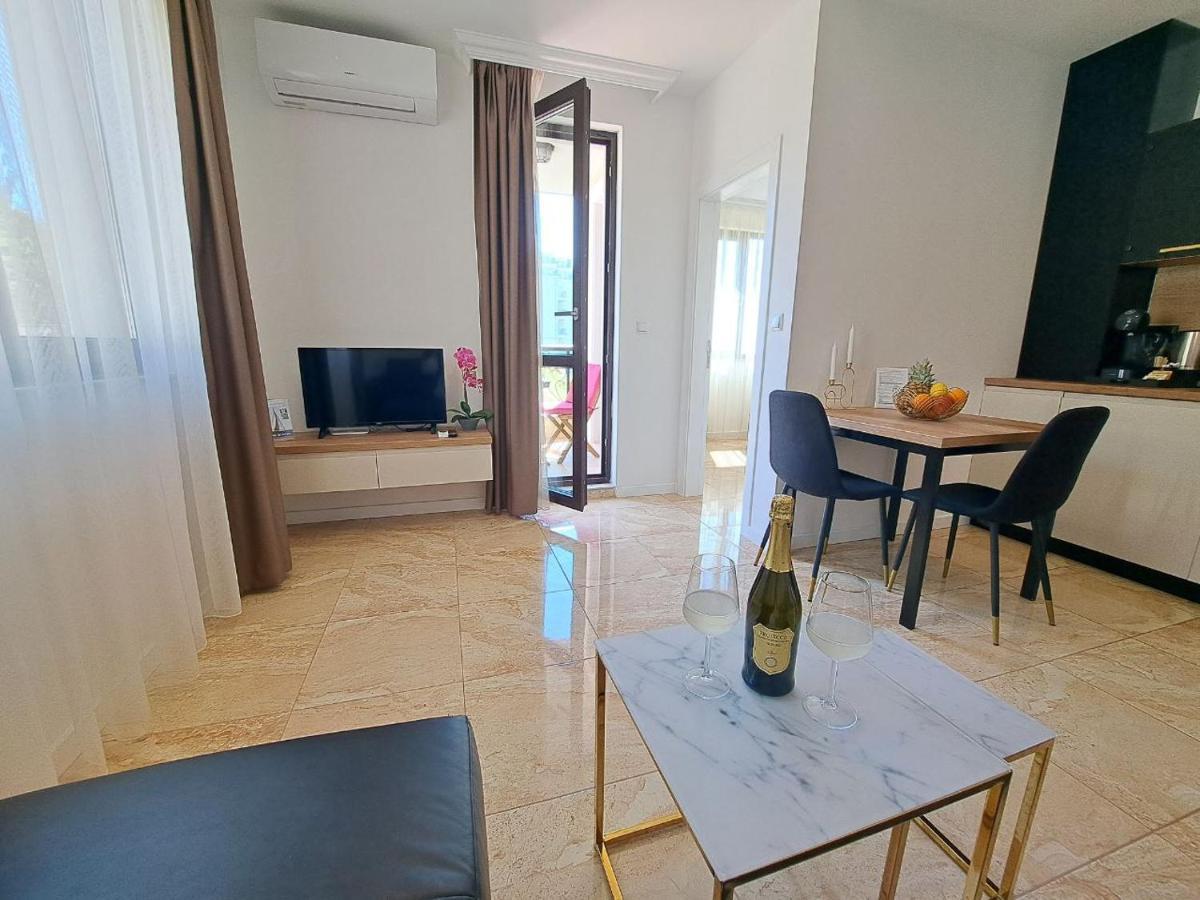 Onyx 2 Private Apartments Sweti Wlas Exterior foto